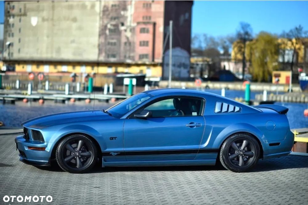 Ford Mustang - 5