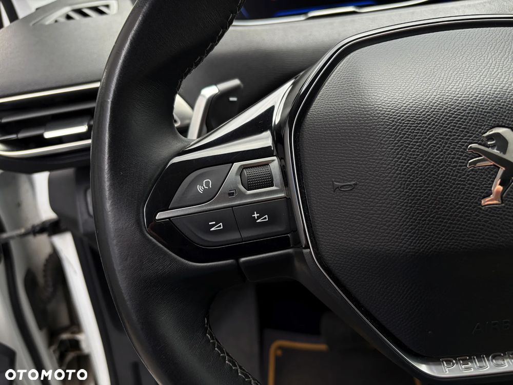 Peugeot 5008 1.2 PureTech Allure S&S EAT8 - 22