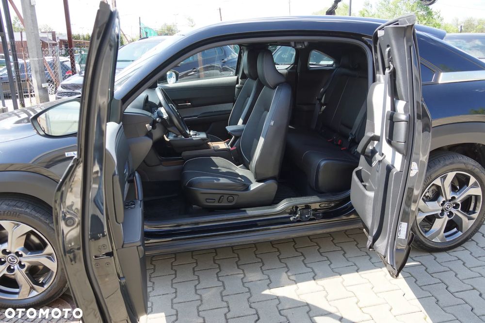 Mazda MX-30 e-SKYACTIV EXCLUSIVE-LINE - 29
