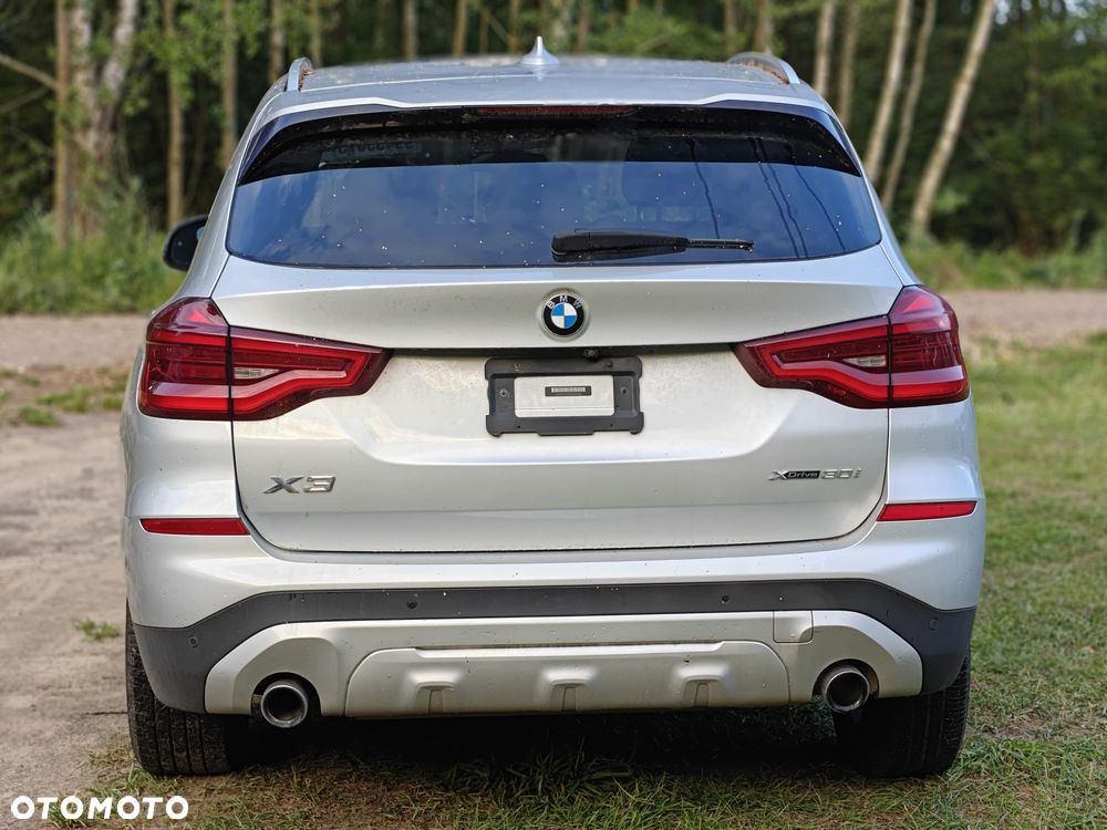 BMW X3 xDrive30i Luxury Line - 7