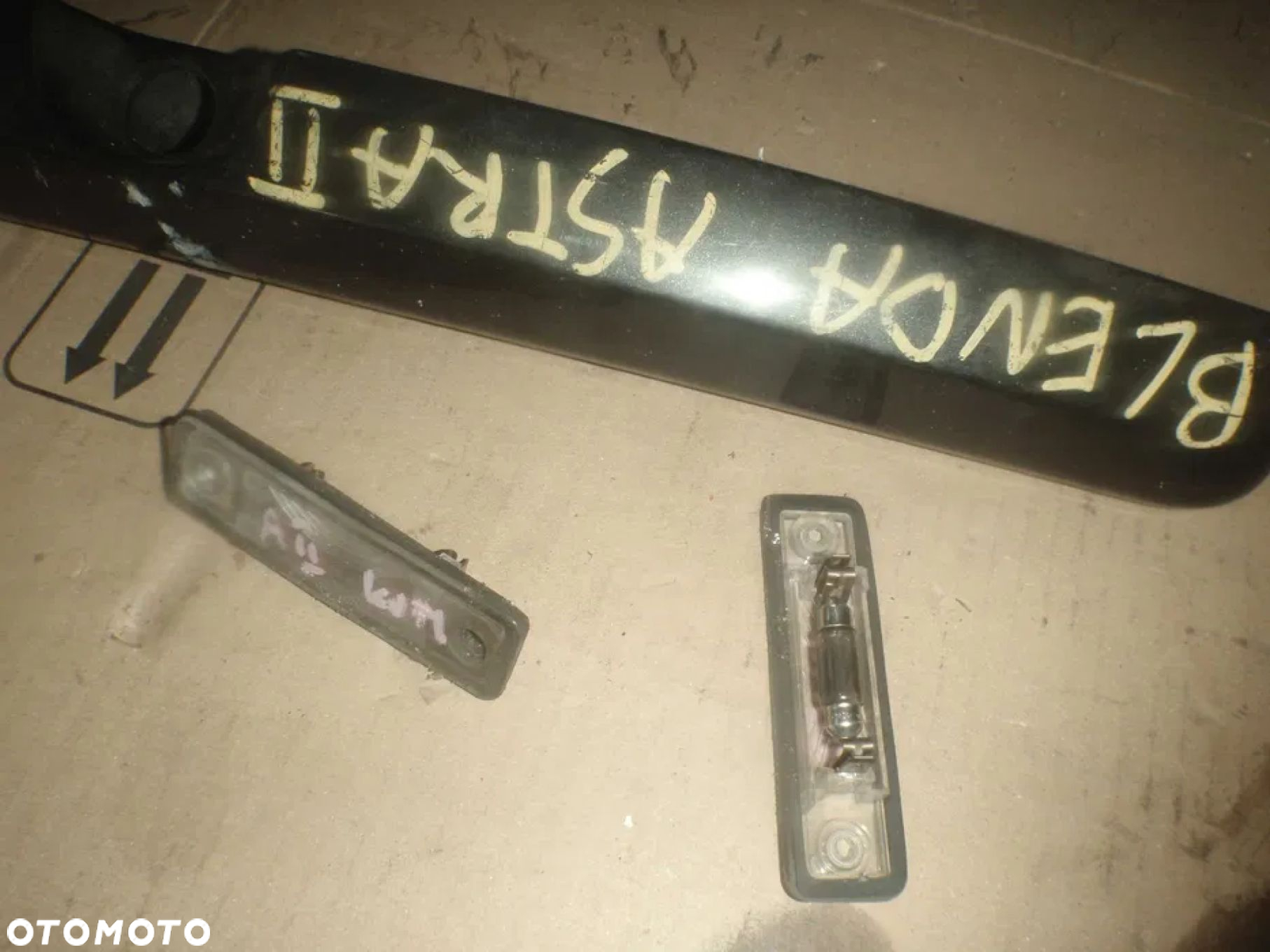 blenda logo klapy podświetlenie tablicy rejestracyjnej astra I II 2 g - 3