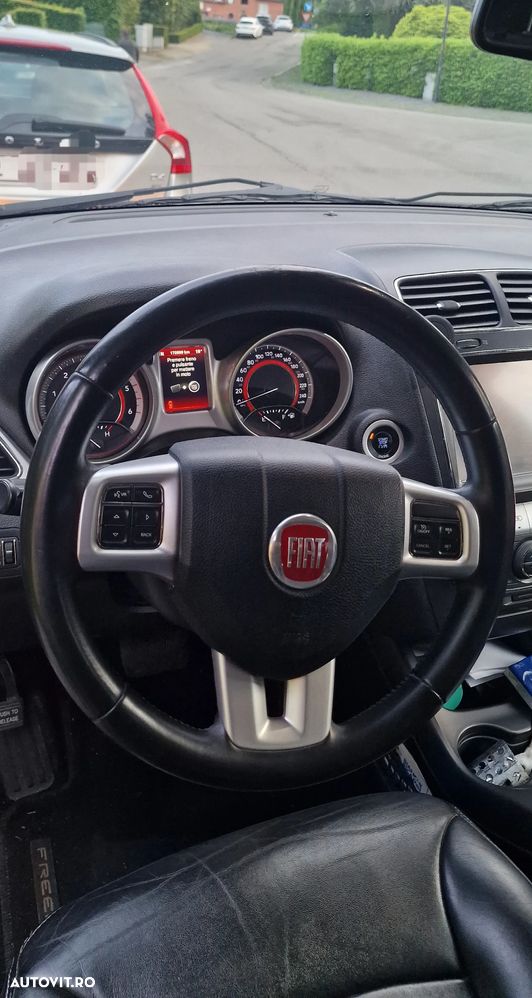 Fiat Freemont 2.0 Mjet AT AWD Lounge - 18