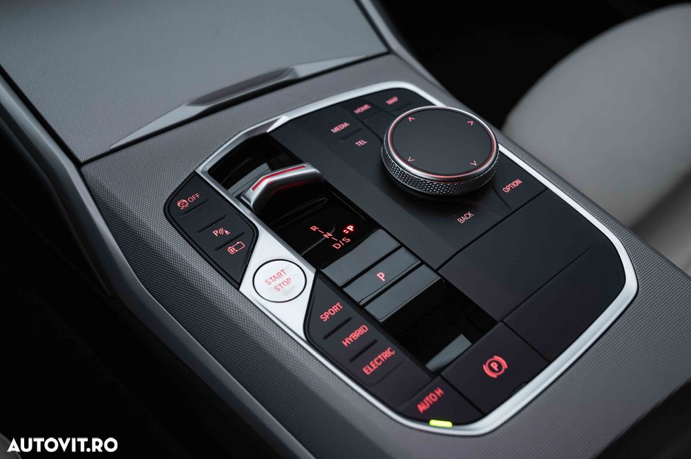 BMW Seria 3 320e Aut. - 27