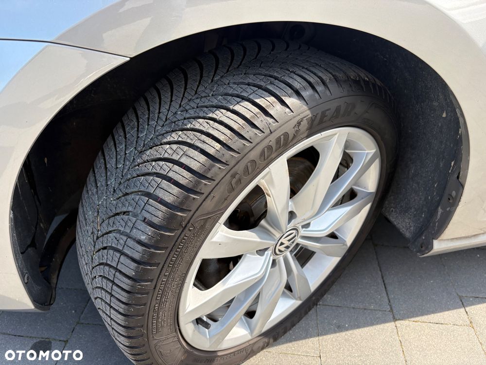 Volkswagen Golf 1.4 TSI Highline - 12