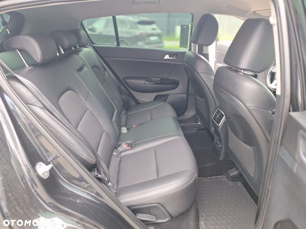 Kia Sportage 1.6 CRDI MHEV Black Edition 2WD DCT - 21