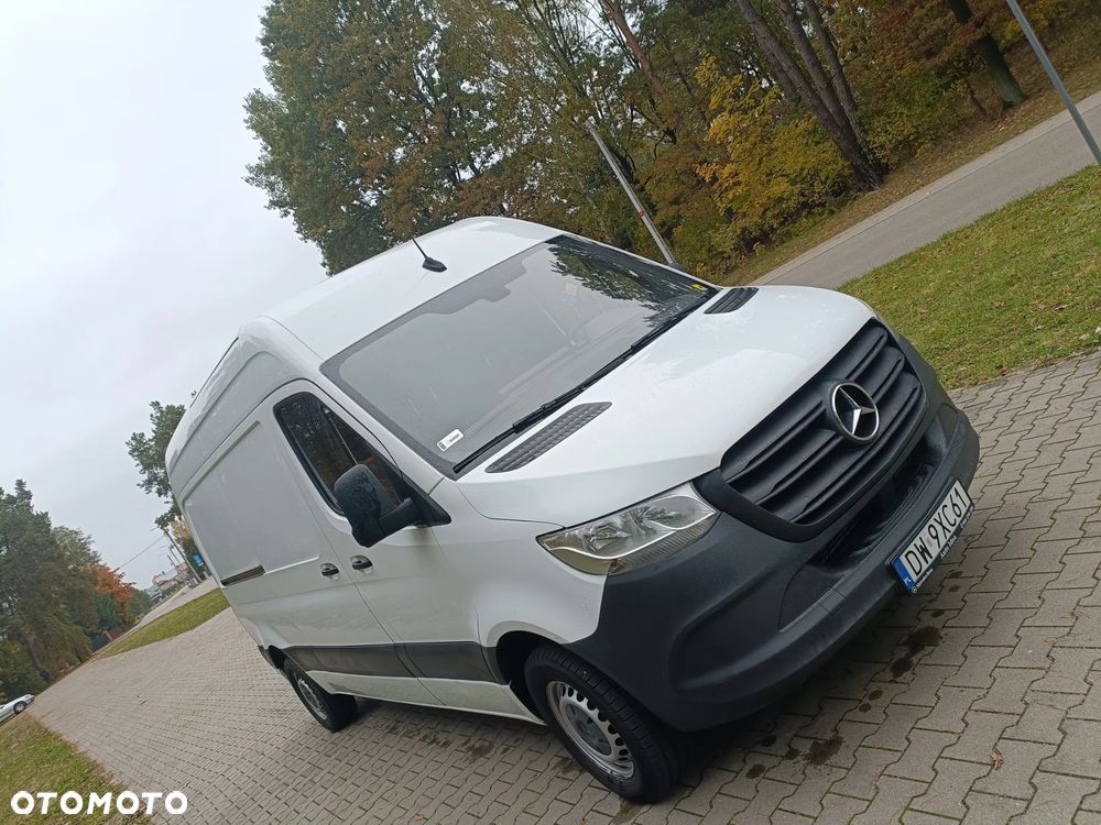 Mercedes-Benz Sprinter - 1