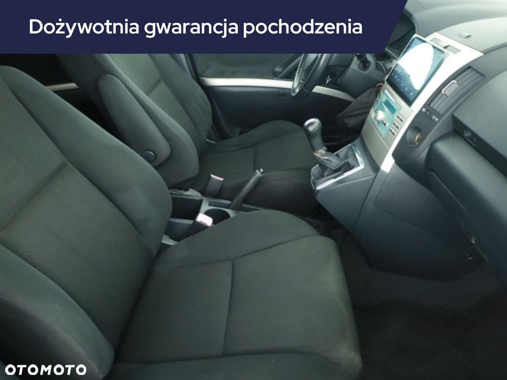 Toyota Corolla Verso - 9