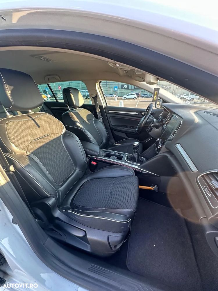 Renault Megane - 5
