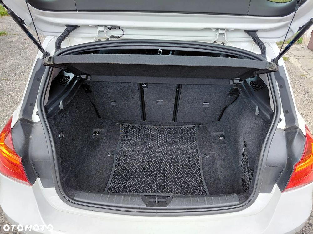 BMW Seria 1 120d Sport-Aut Sport Line - 15