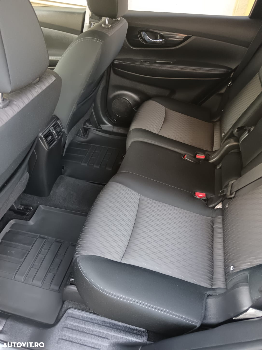 Nissan X-Trail 1.7D 150CP X-Tronic ALL MODE 4X4-I N-Connecta - 8