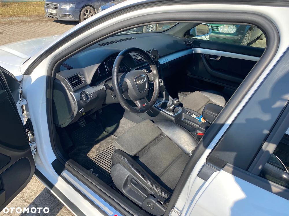 Audi A4 Avant - 21