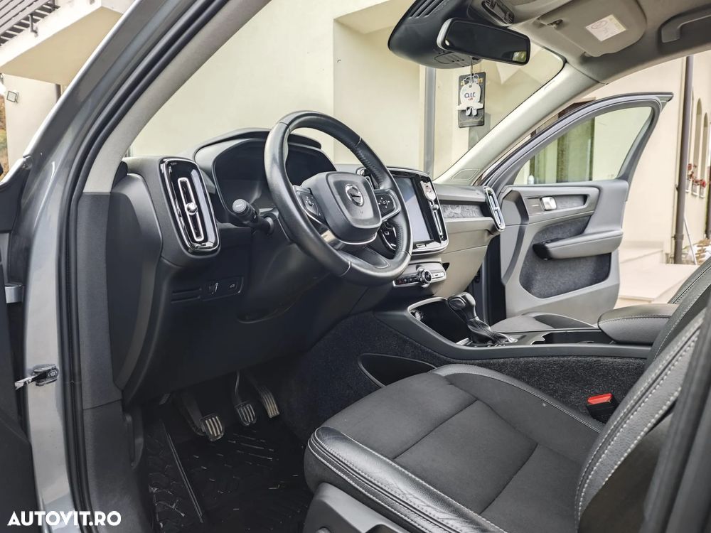 Volvo XC 40 D3 AWD Momentum - 10