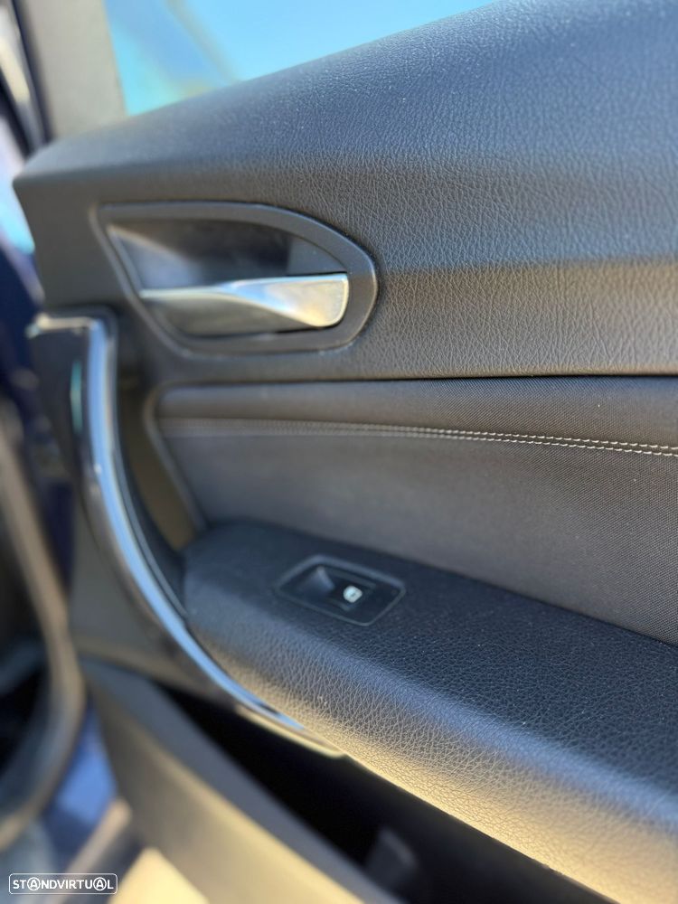 BMW 116 d Sport Line - 21