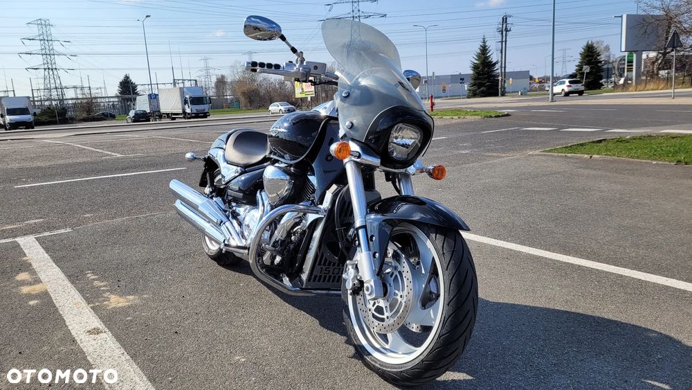 Suzuki Intruder - 1