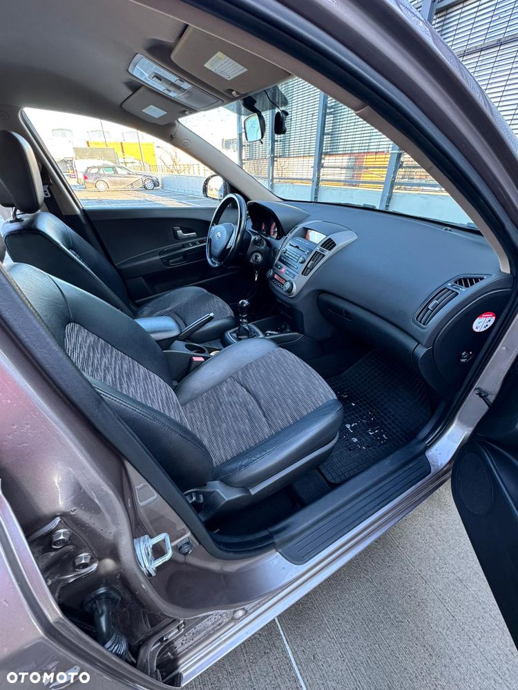 Kia Ceed 1.4 Comfort - 6