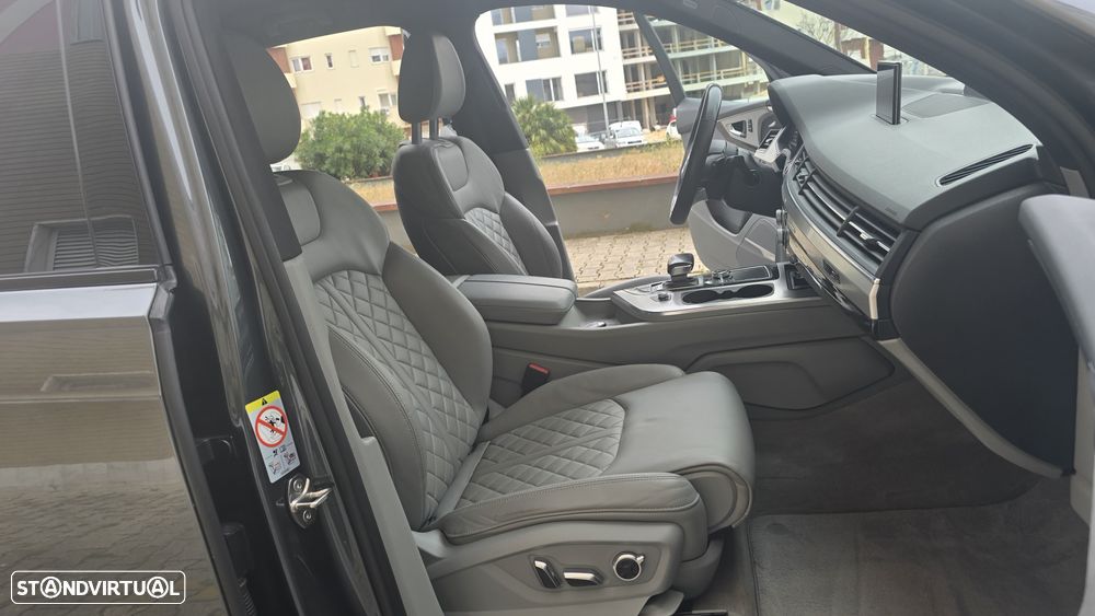 Audi SQ7 - 30