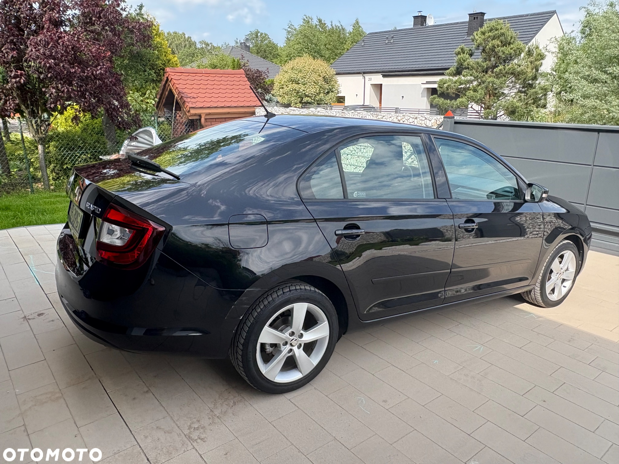 Skoda RAPID 1.0 TSI Style - 27