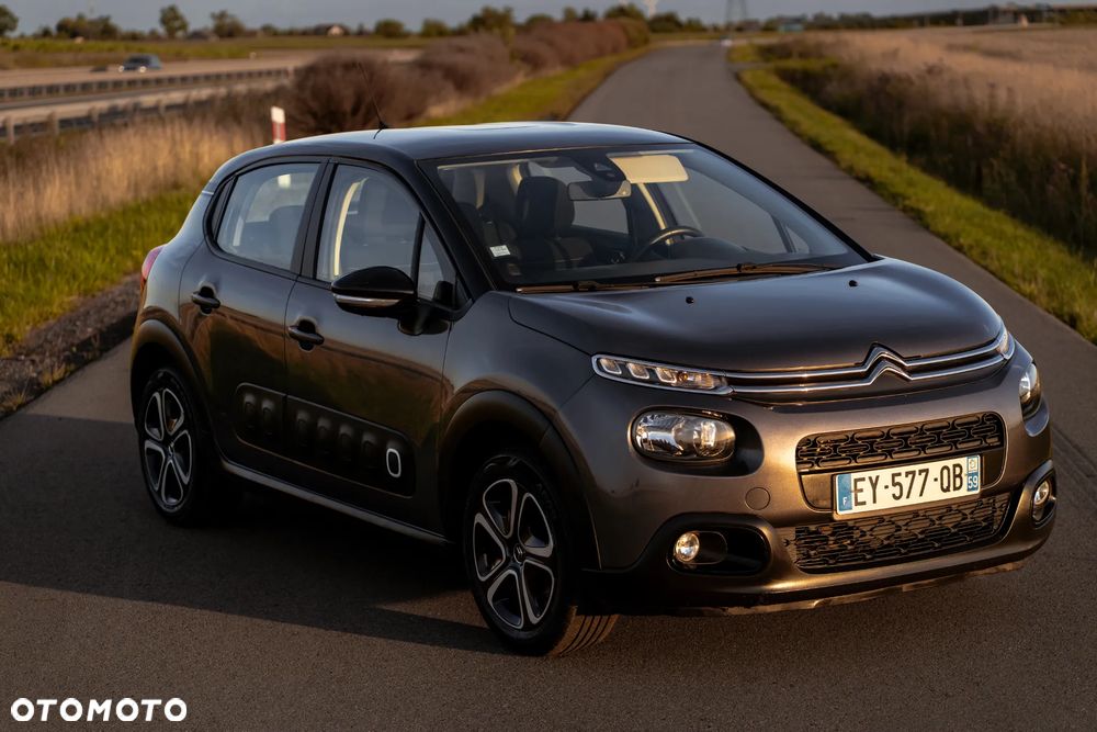 Citroën C3 1.2 PureTech Shine - 2