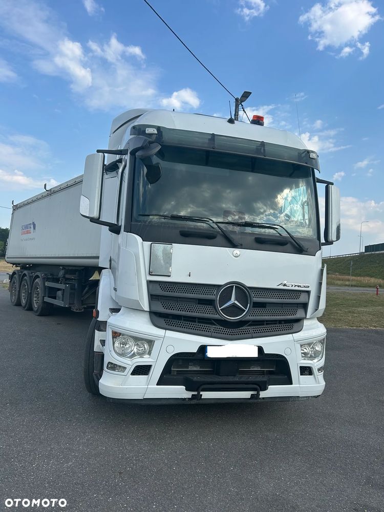 Mercedes-Benz arocs - 6