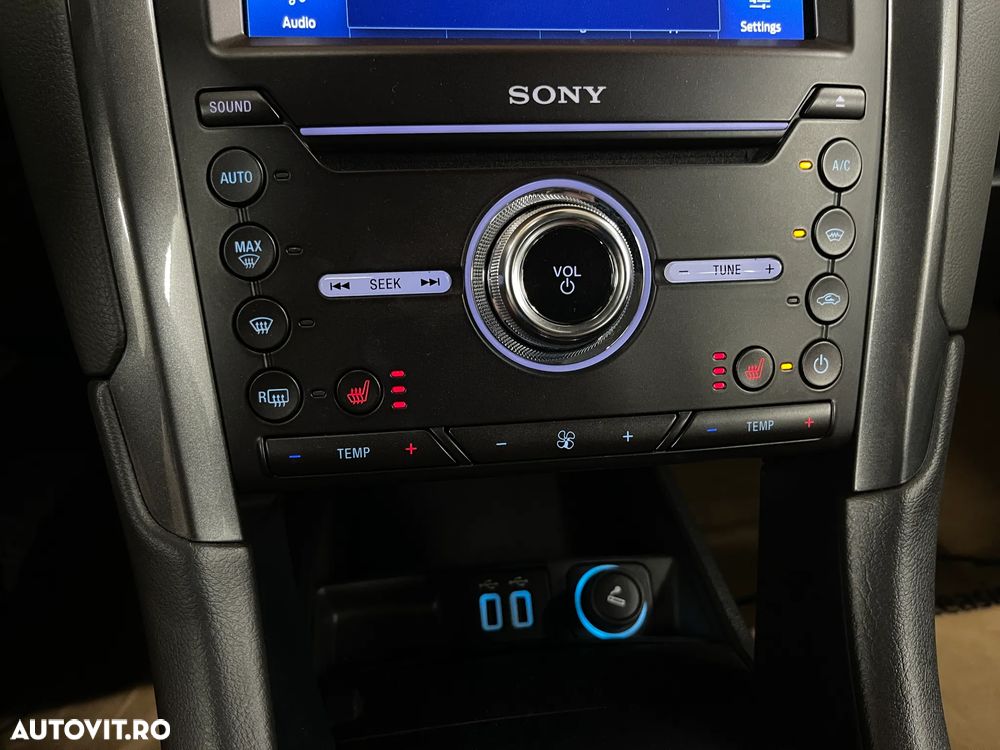 Ford Mondeo 2.0 HEV Titanium - 22