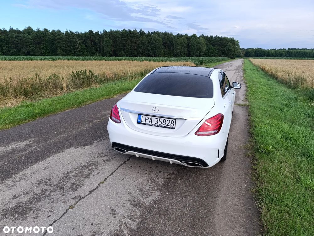 Mercedes-Benz Klasa C 300 7G-TRONIC AMG Line - 2