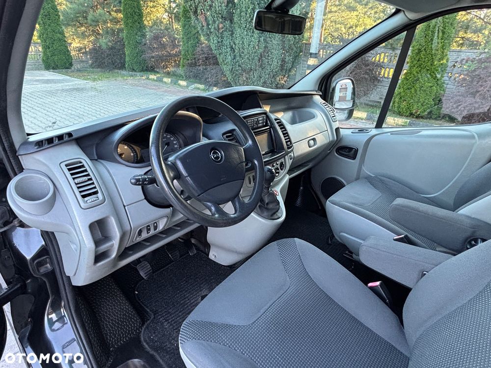 Opel Vivaro - 16