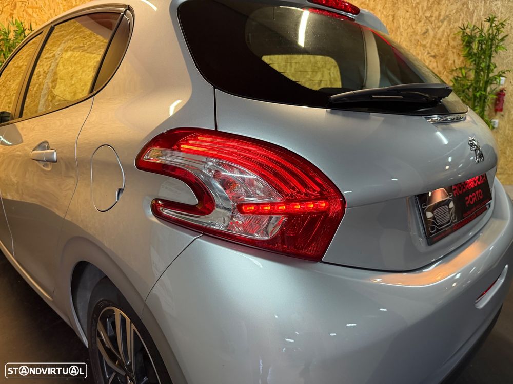 Peugeot 208 1.4 HDi Access - 25