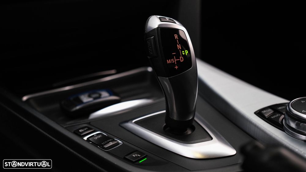 BMW 320 d Auto Pack M - 20