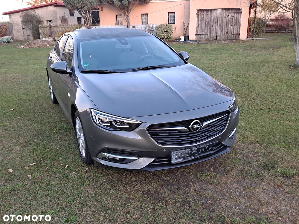 Opel Insignia - 1