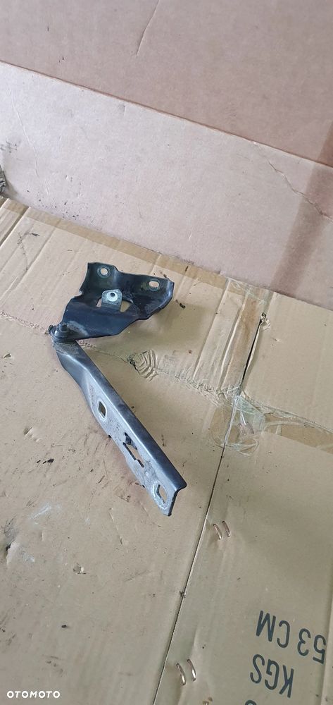 Zawias maski lewy przód przedni Audi A4 B8 Lift 8K0823301D - 4