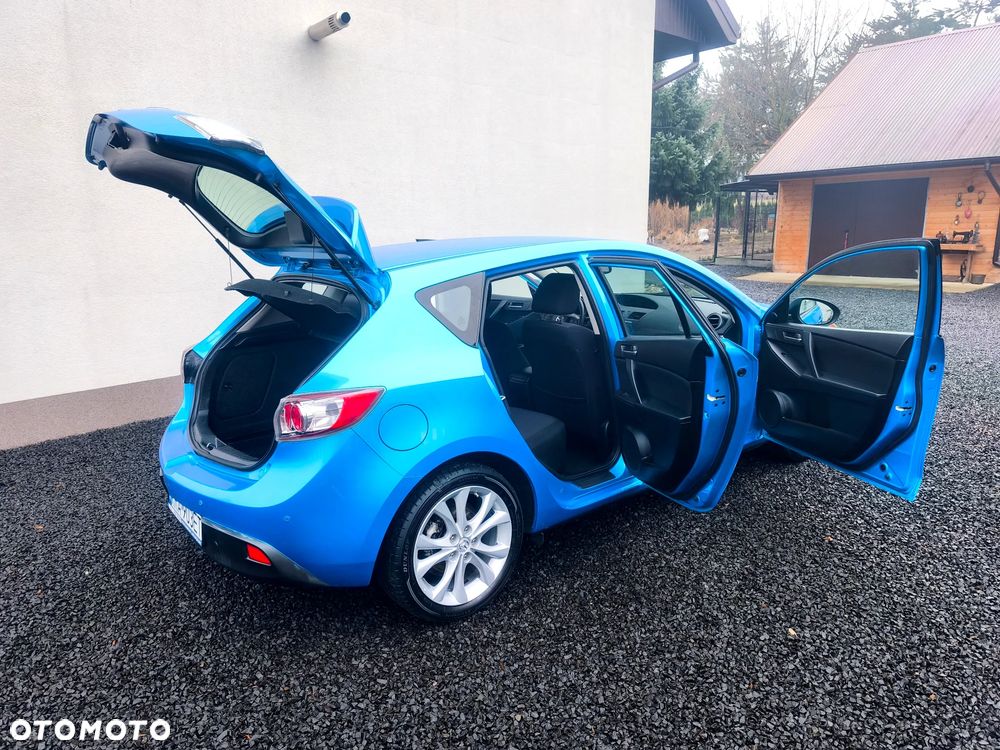 Mazda 3 1.6 Exclusive + - 22