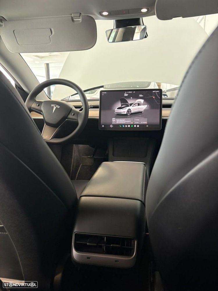 Tesla Model 3 Long Range Tração Traseira - 14
