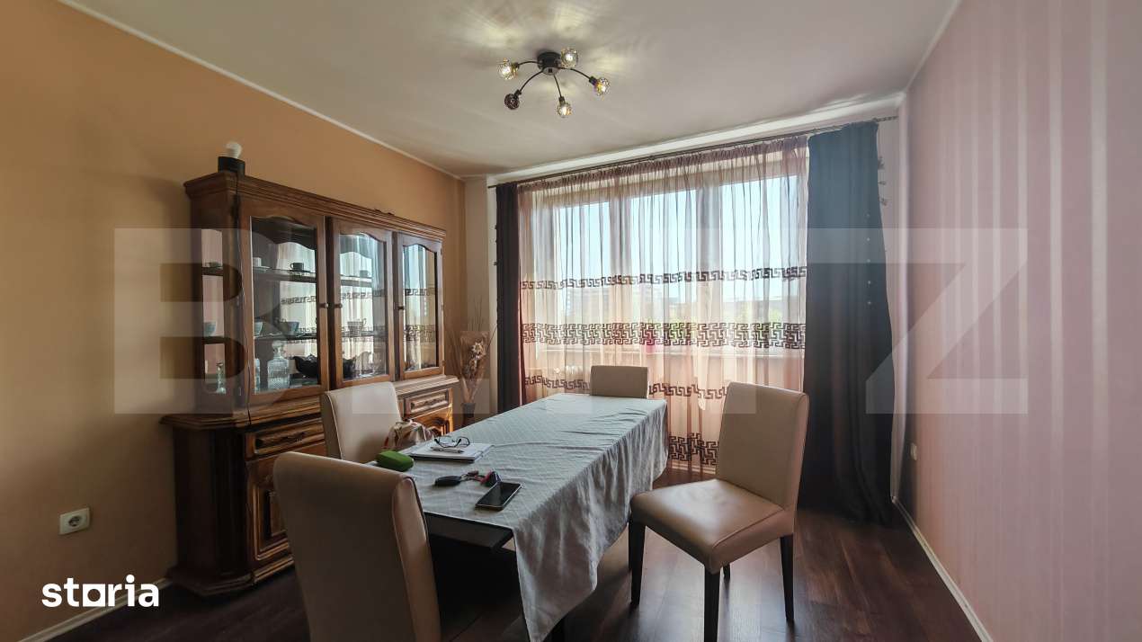 Apartament 4 camere decomandat, etaj intermediar, Splaiul Crisanei — fotografia 1