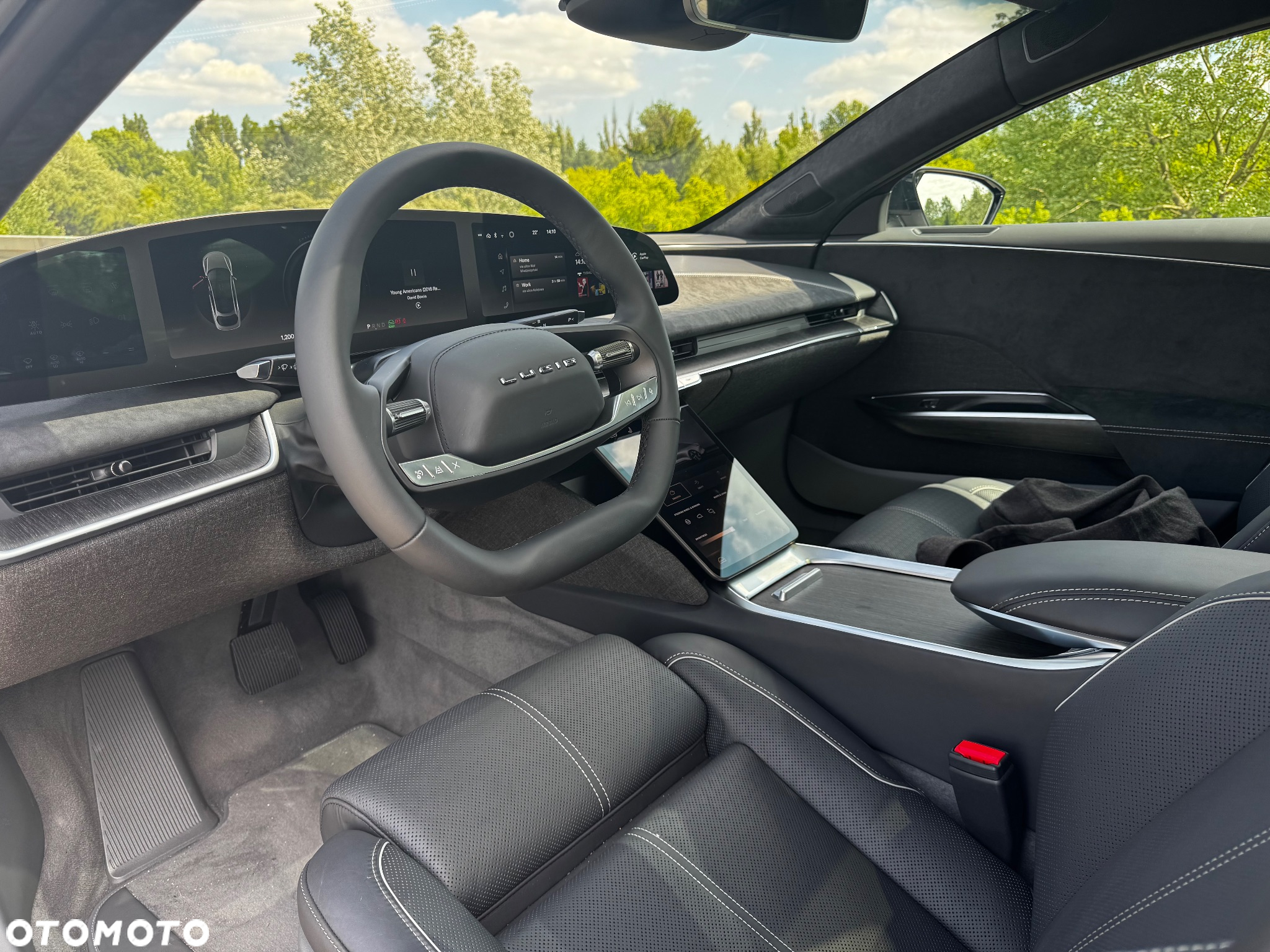 Lucid Air - 18