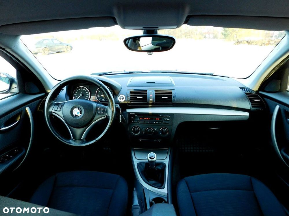 BMW Seria 1 - 26