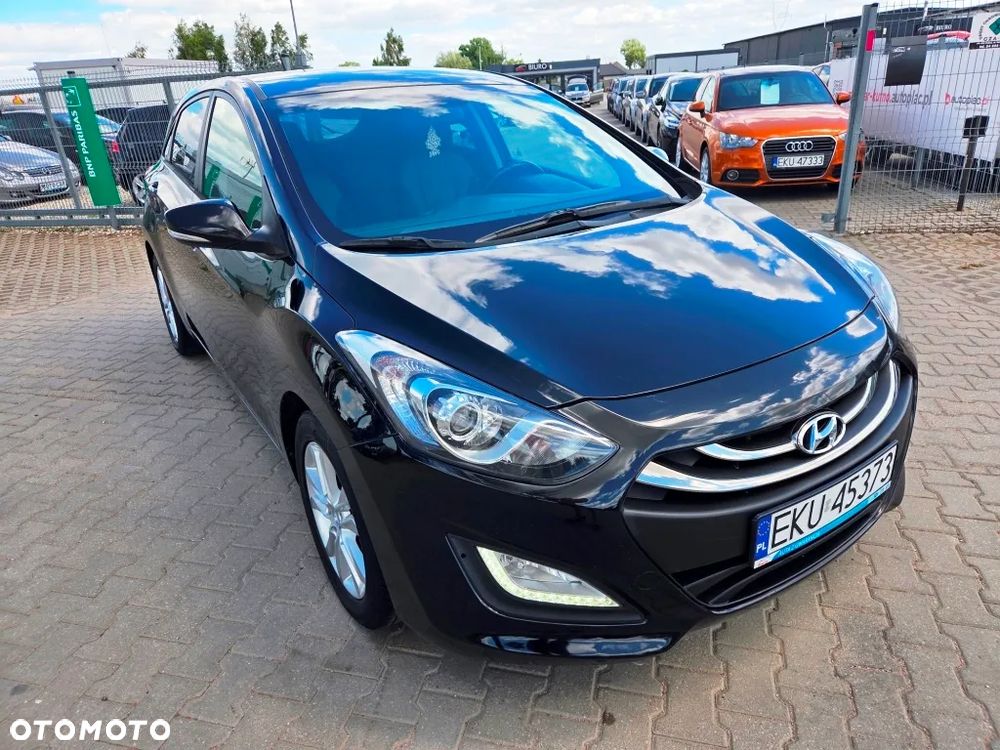 Hyundai i30 1.6 GDI Comfort - 24