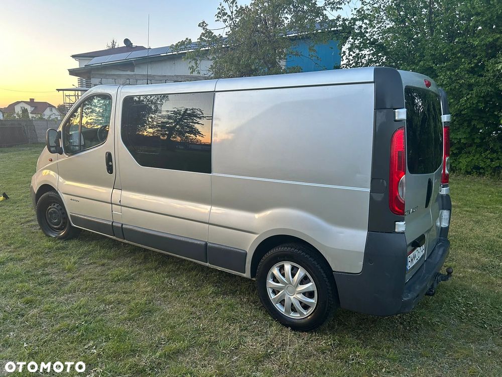 Renault Trafic - 8