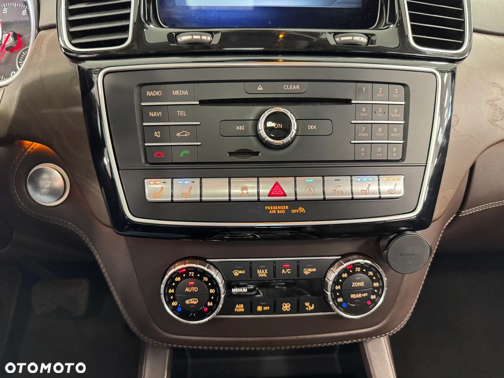 Mercedes-Benz GLS - 17