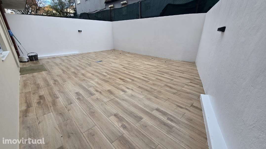 T2, novo, 2 casas de banho, terraço e garagem - São Mamede de Infesta. - Grande imagem: 2/16