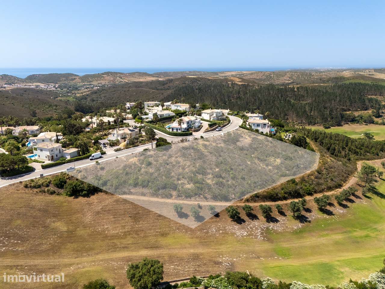 CONJUNTO EXCLUSIVO DE 4 LOTES URBANOS PARA CONSTRUÇÃO NO GOLFE DE SANT - Grande imagem: 4/8