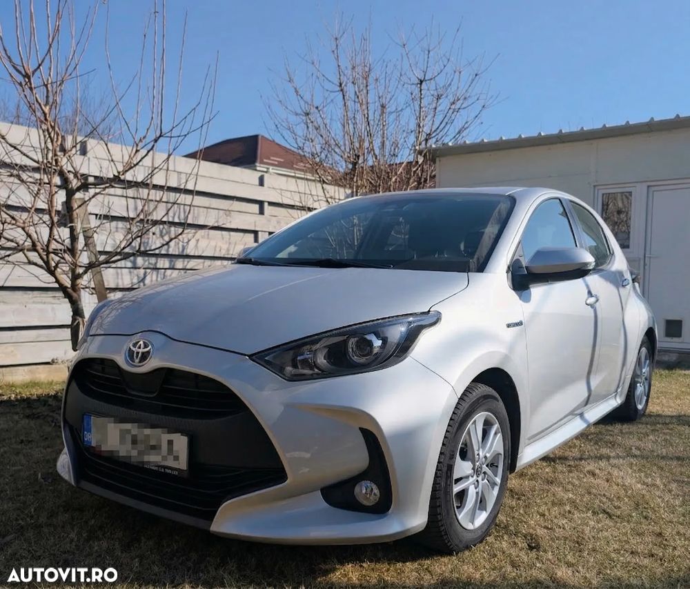 Toyota Yaris - 1