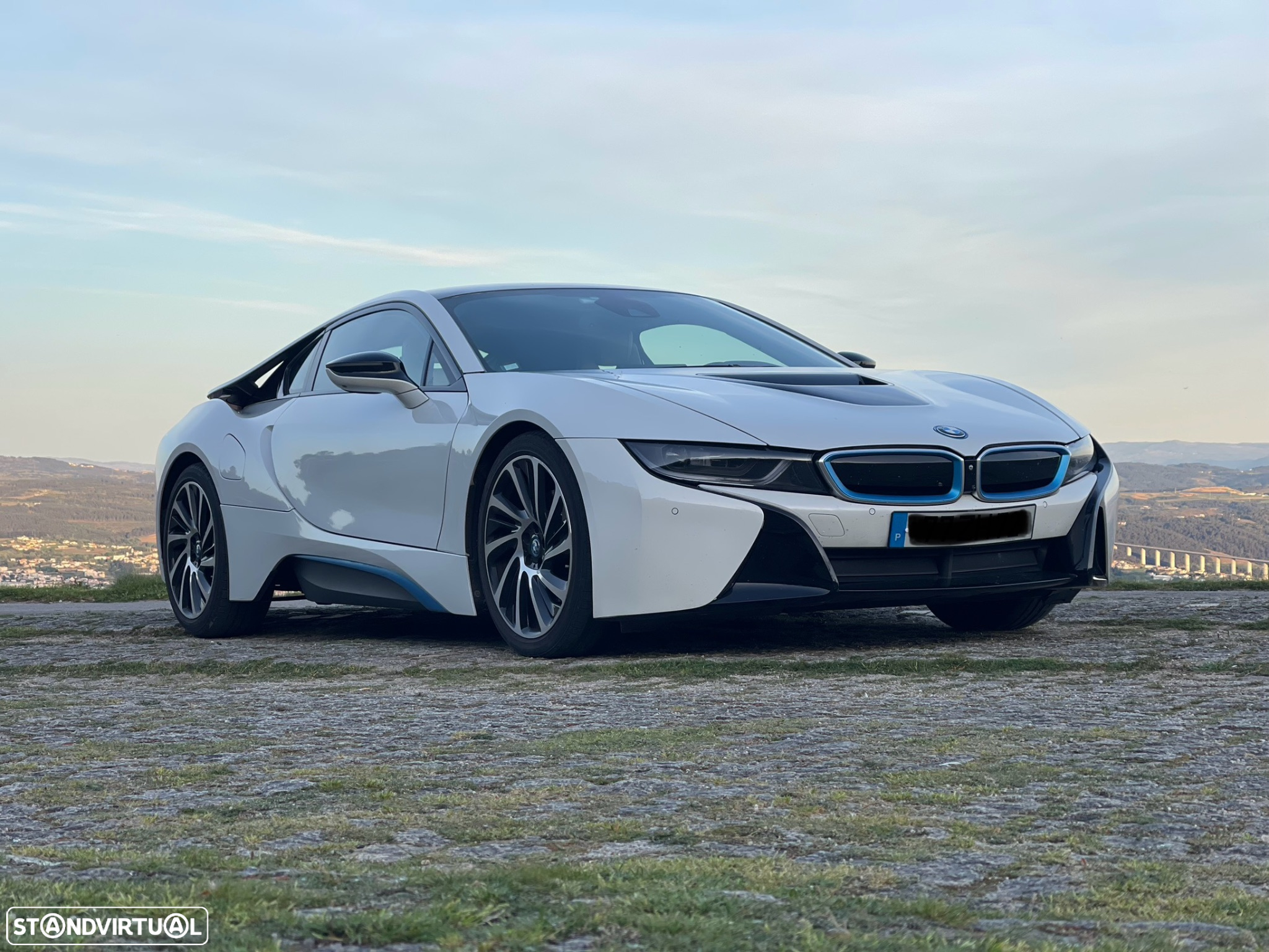 BMW i8 Standard - 8