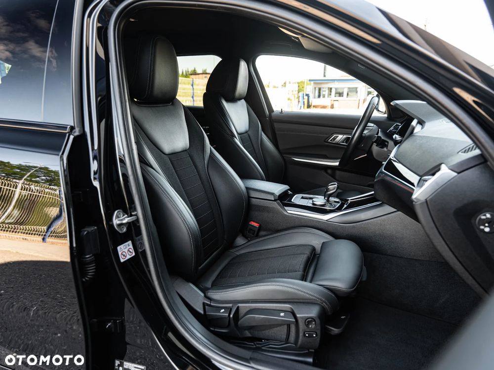 BMW Seria 3 320d Sport Line Shadow - 25