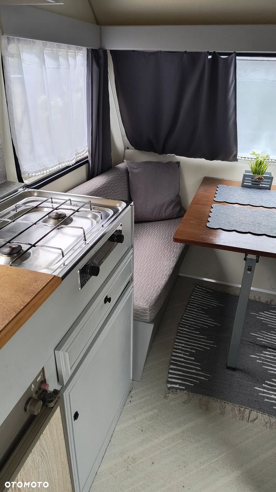 Inny RC Caravan Piccolo 320 - 10