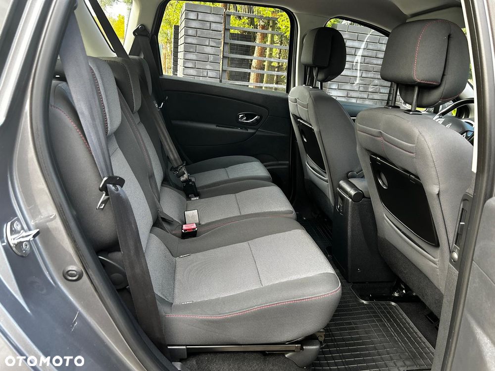 Renault Scenic 1.5dCi TomTom Edition EDC - 17