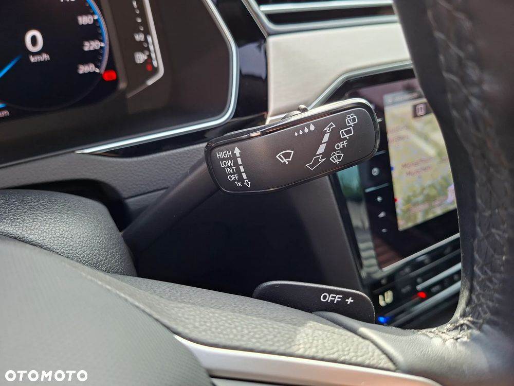 Volkswagen Passat Variant 2.0 TDI BMT Highline DSG - 35