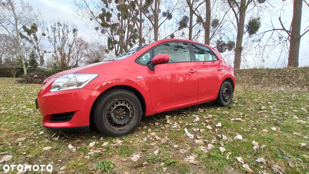 Toyota Auris 1.4 VVT-i Luna - 2