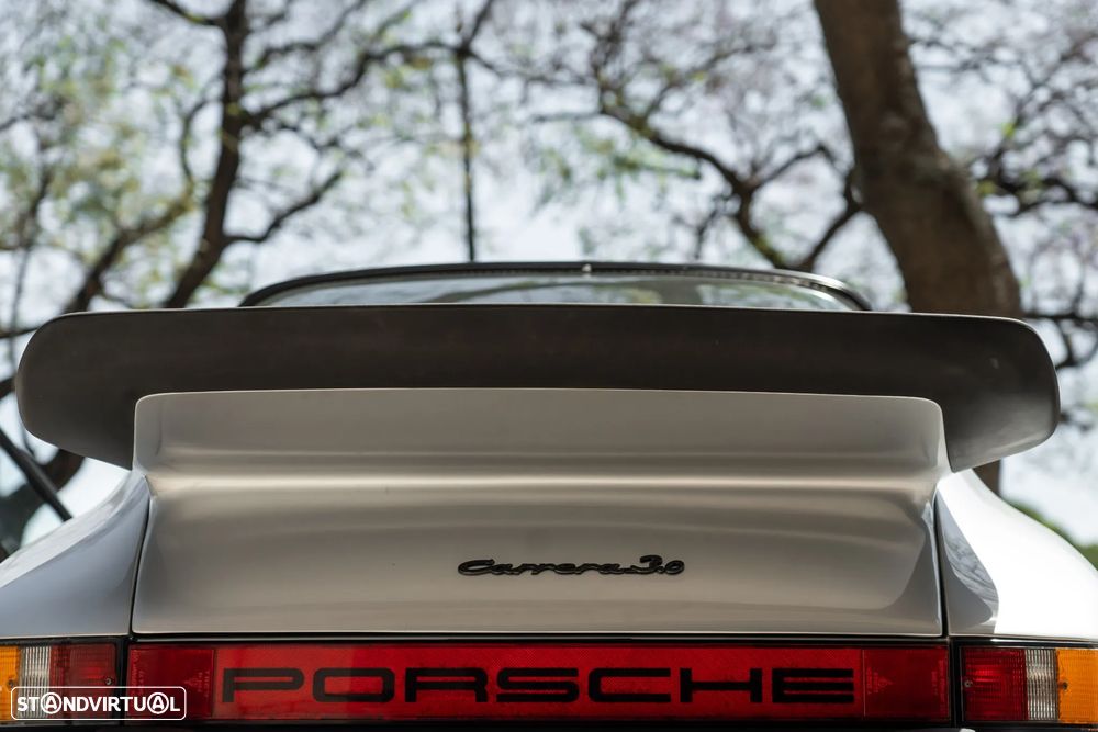 Porsche 911 Série G - 12