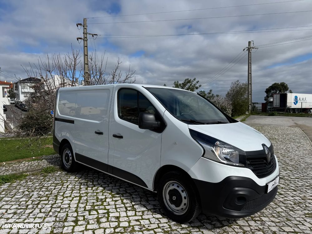 Renault Trafic - 1