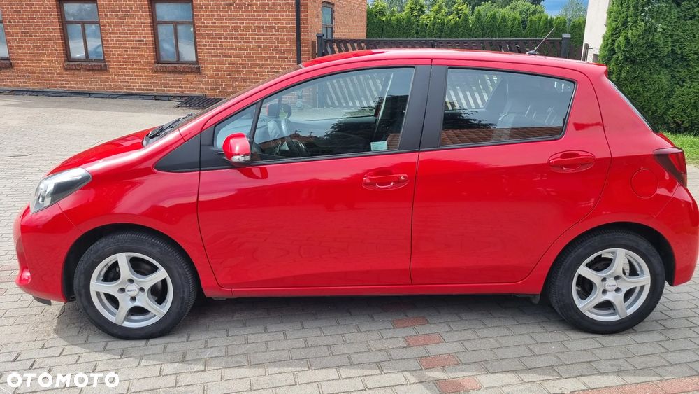 Toyota Yaris 1.0 Active EU6 - 3